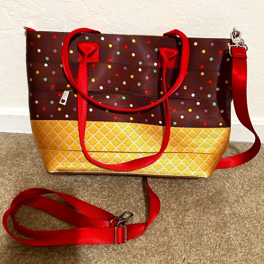 Harveys Seatbelt streamline Sprinkles tote